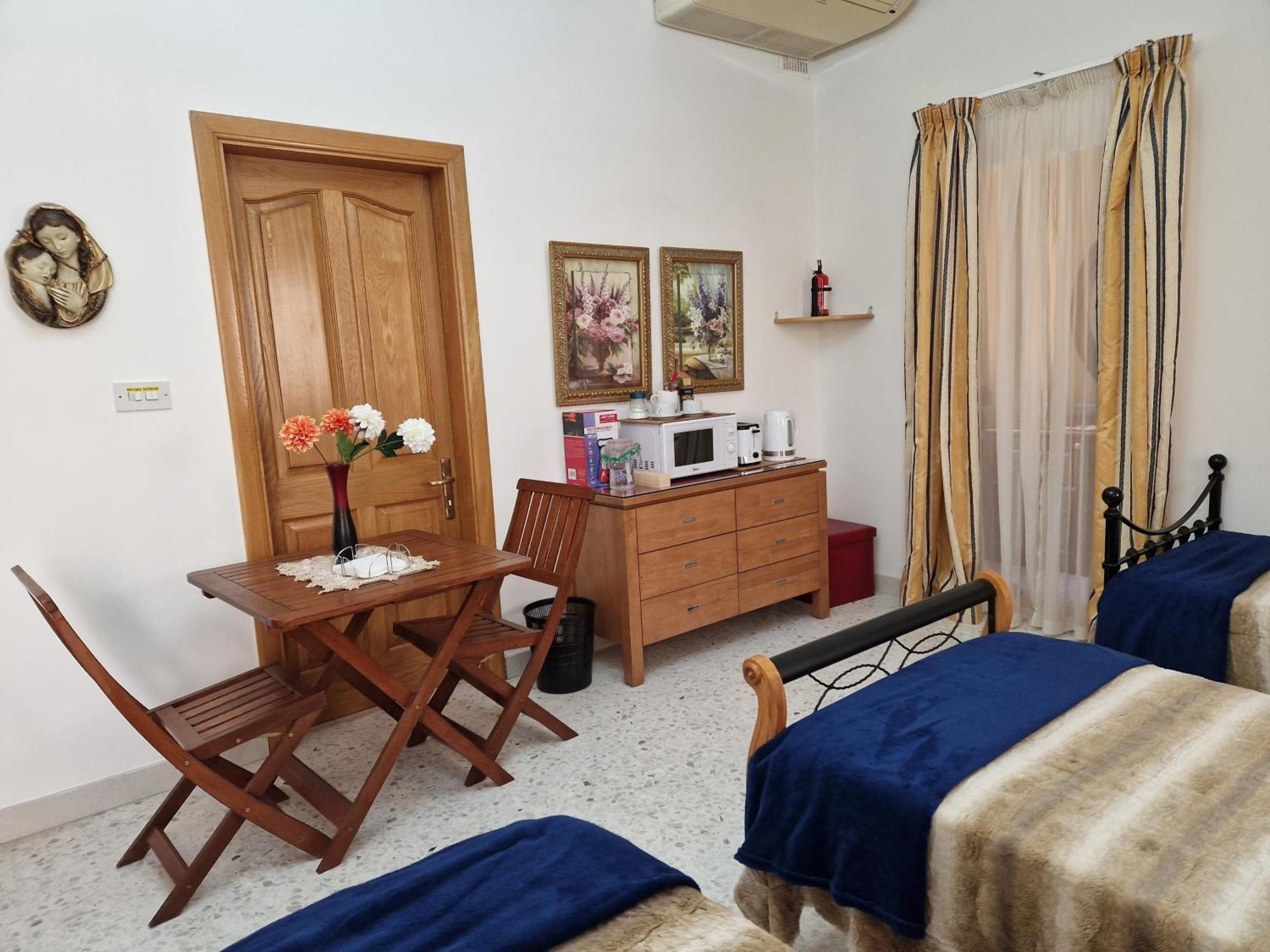 Saracini'S Homestay Attard Luaran gambar